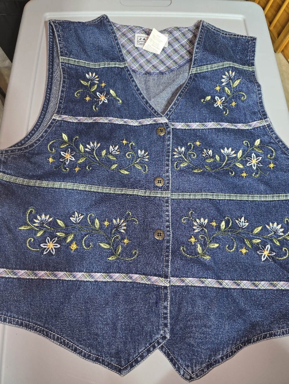 Jantzen Classics Embroidered Floral Vest Size Medium Vintage